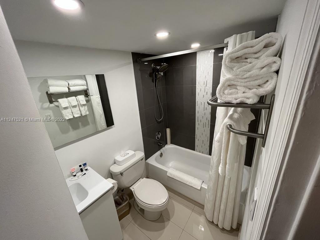 19201 Collins Ave 218, Sunny Isles Beach, FL 33160, ,1 BathroomBathrooms,Residential,For Sale,Collins Ave,A11247521