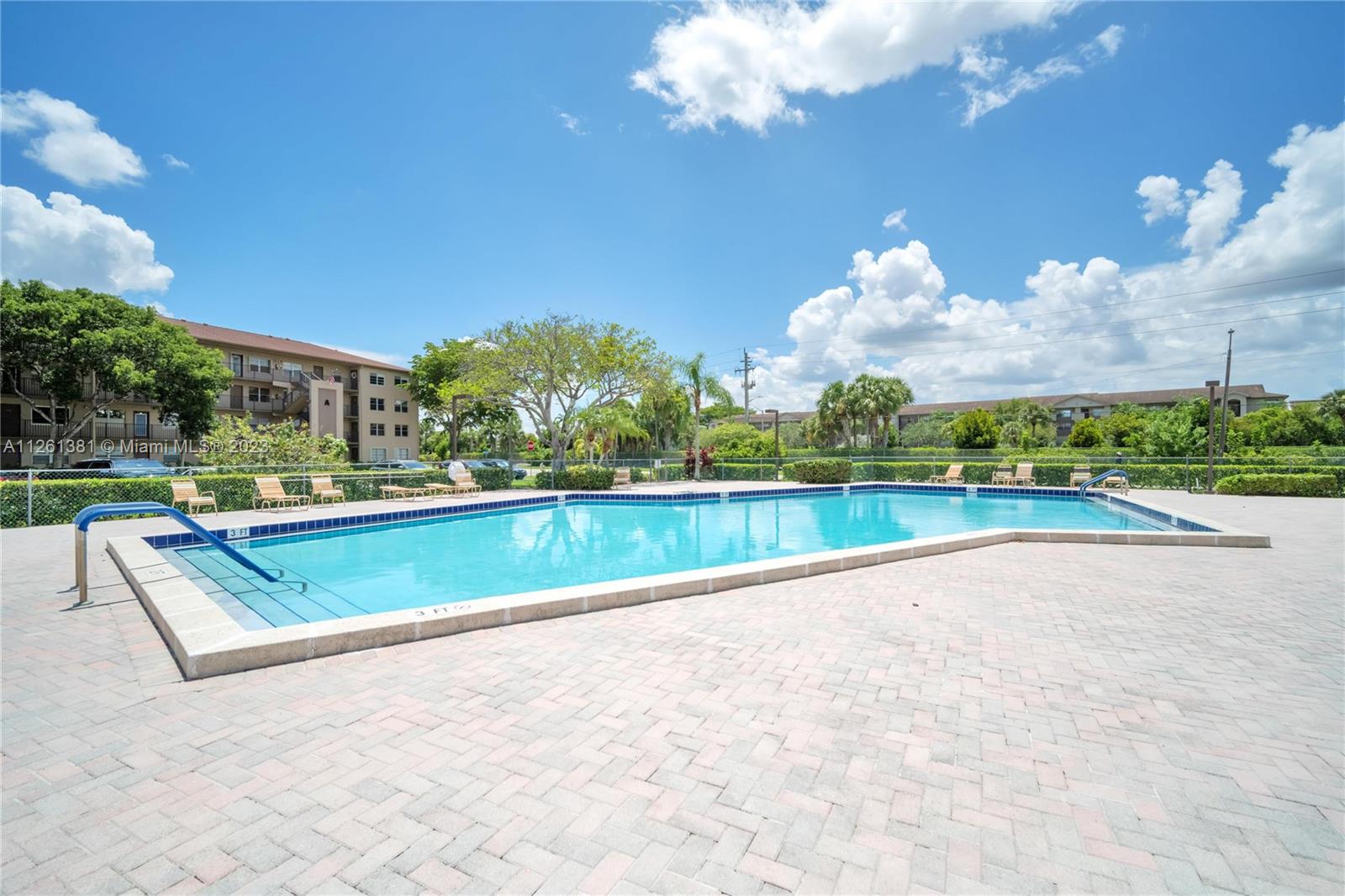 Pembroke Pines, FL, 33027 United States, 2 Bedrooms Bedrooms, ,1 BathroomBathrooms,Residential,For Sale,A11261381