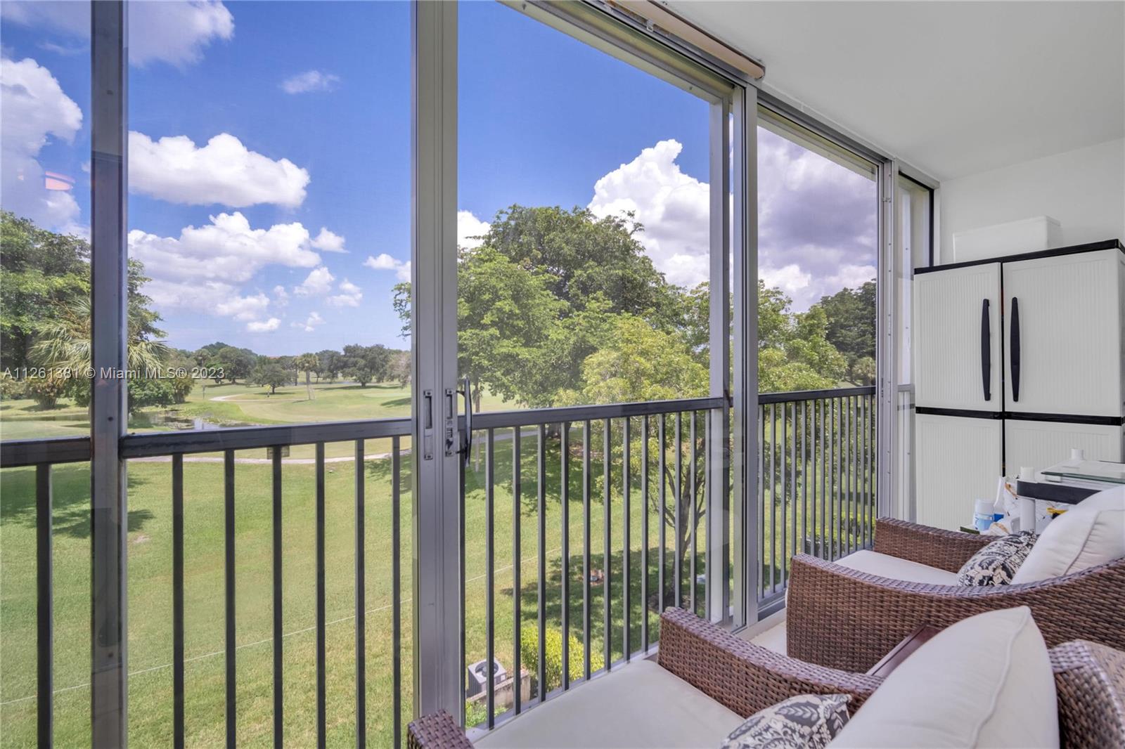 Pembroke Pines, FL, 33027 United States, 2 Bedrooms Bedrooms, ,1 BathroomBathrooms,Residential,For Sale,A11261381