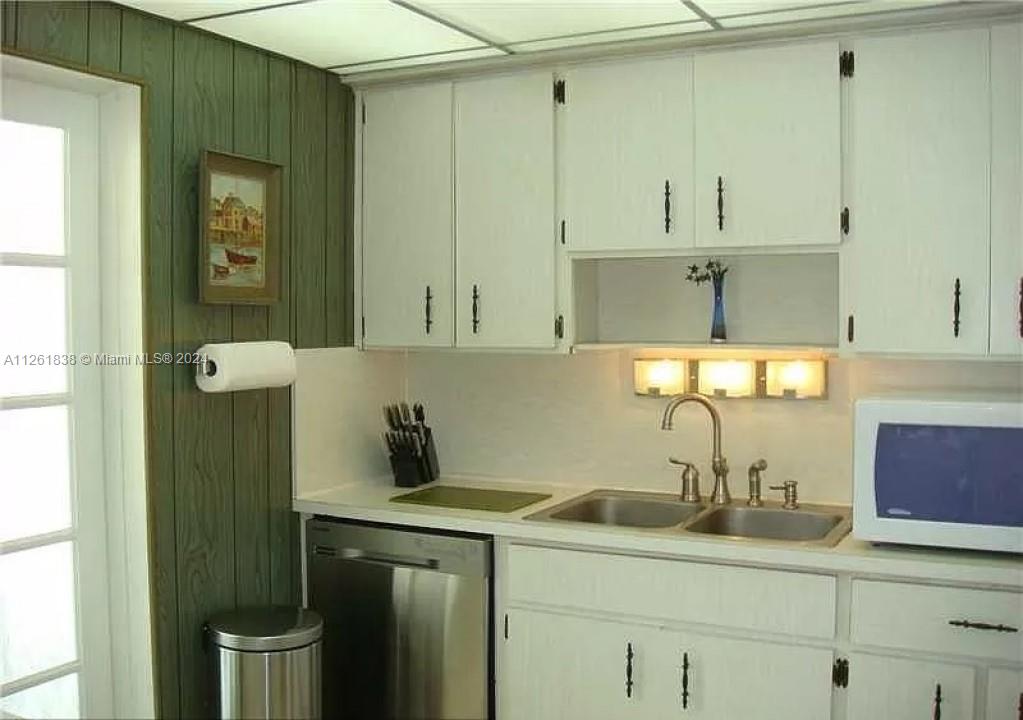 2007 Coral Shores Dr, Fort Lauderdale, FL, 33306 United States, 3 Bedrooms Bedrooms, ,1 BathroomBathrooms,Residential,For Sale,Coral Shores Dr,A11261838