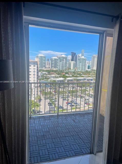 500 Bayview Dr, Sunny Isles Beach, FL, 33160 United States, 1 Bedroom Bedrooms, ,1 BathroomBathrooms,Residential,For Sale,Bayview Dr,A11266950