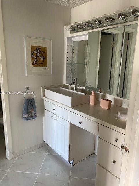 500 Bayview Dr, Sunny Isles Beach, FL, 33160 United States, 1 Bedroom Bedrooms, ,1 BathroomBathrooms,Residential,For Sale,Bayview Dr,A11266950