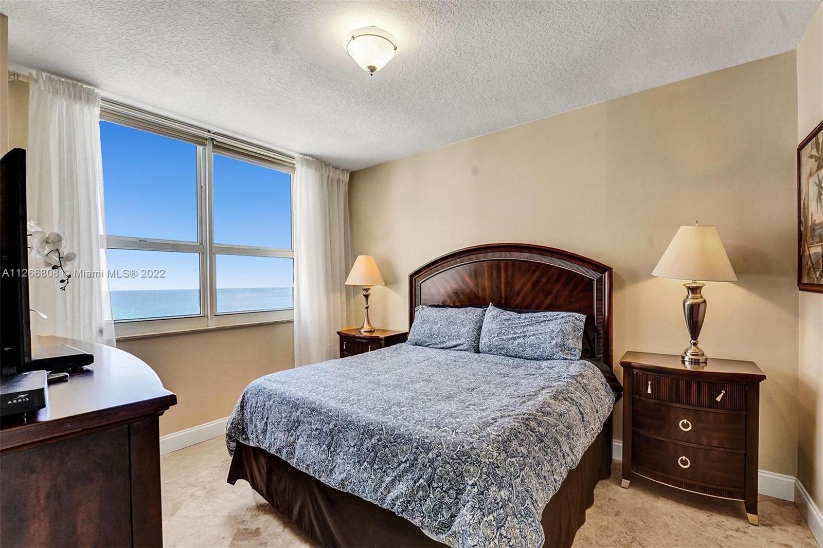 2080 S Ocean Dr 1608, Hallandale Beach, Florida 33009, 2 Bedrooms Bedrooms, ,2 BathroomsBathrooms,Residentiallease,For Rent,2080 S Ocean Dr 1608,A11266808