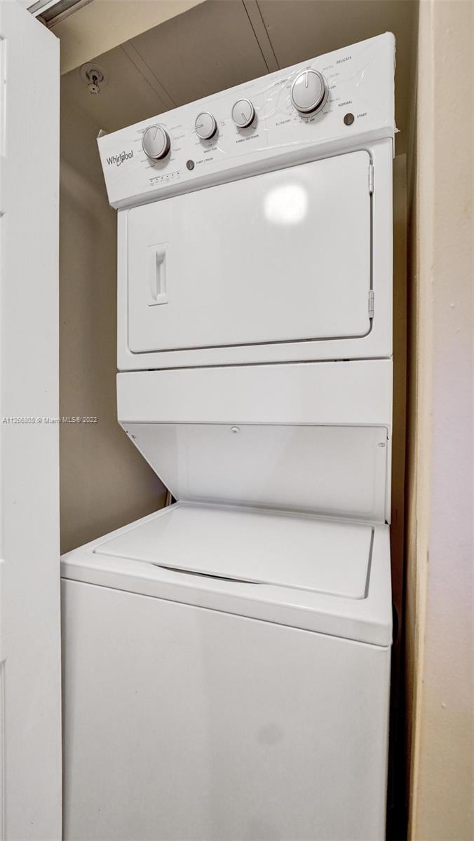 2080 S Ocean Dr 1608, Hallandale Beach, Florida 33009, 2 Bedrooms Bedrooms, ,2 BathroomsBathrooms,Residentiallease,For Rent,2080 S Ocean Dr 1608,A11266808