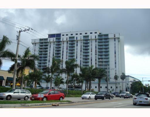 13499 Biscayne Blvd 514, North Miami, Florida 33181, 2 Bedrooms Bedrooms, ,2 BathroomsBathrooms,Residential,For Sale,13499 Biscayne Blvd 514,A11268318