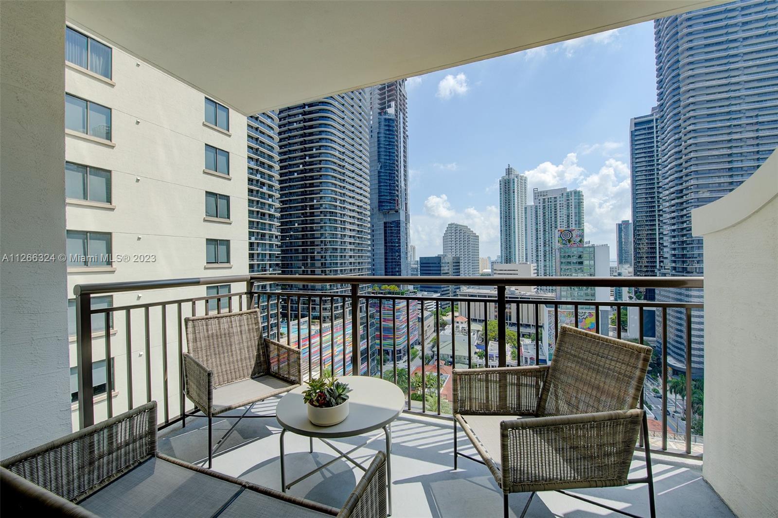 999 SW 1st Ave 2010, Miami, Florida 33130, 1 Bedroom Bedrooms, ,1 BathroomBathrooms,Residential,For Sale,999 SW 1st Ave 2010,A11266324