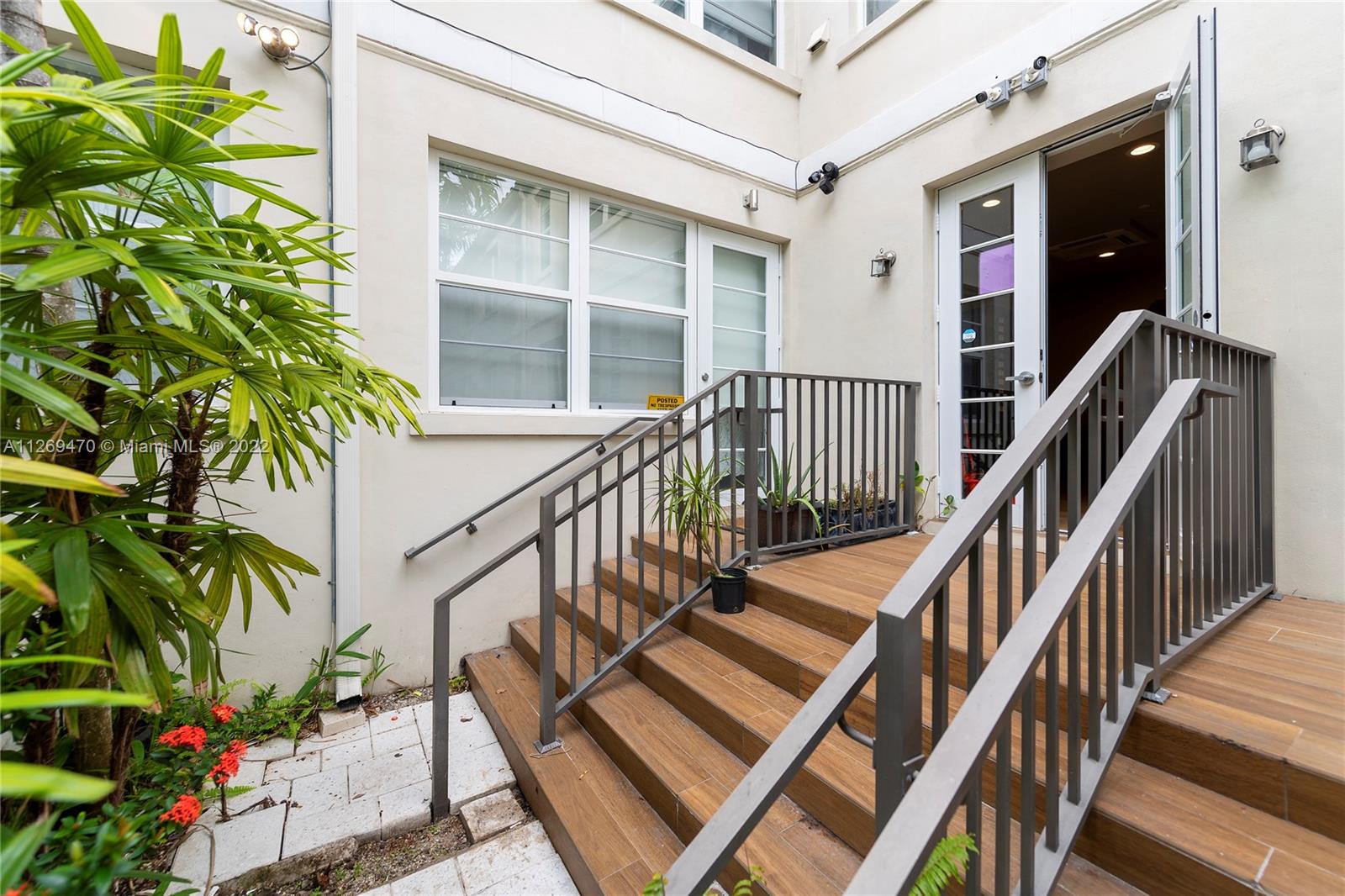 950 Pennsylvania Ave G1, Miami Beach, Florida 33139, 2 Bedrooms Bedrooms, ,2 BathroomsBathrooms,Residential,For Sale,950 Pennsylvania Ave G1,A11269470