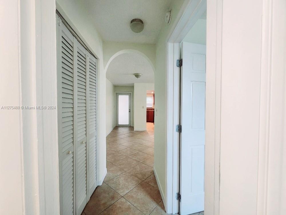 533 Meridian Ave 1, Miami Beach, Florida 33139, 1 Bedroom Bedrooms, ,1 BathroomBathrooms,Residential,For Sale,533 Meridian Ave 1,A11275480