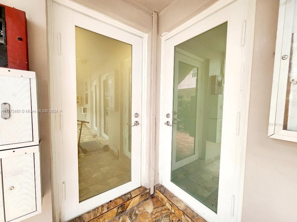 533 Meridian Ave 1, Miami Beach, Florida 33139, 1 Bedroom Bedrooms, ,1 BathroomBathrooms,Residential,For Sale,533 Meridian Ave 1,A11275480