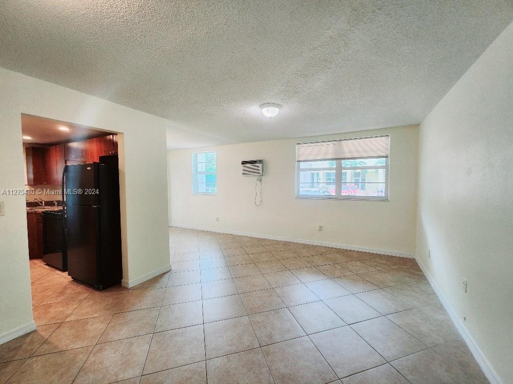533 Meridian Ave 1, Miami Beach, Florida 33139, 1 Bedroom Bedrooms, ,1 BathroomBathrooms,Residential,For Sale,533 Meridian Ave 1,A11275480