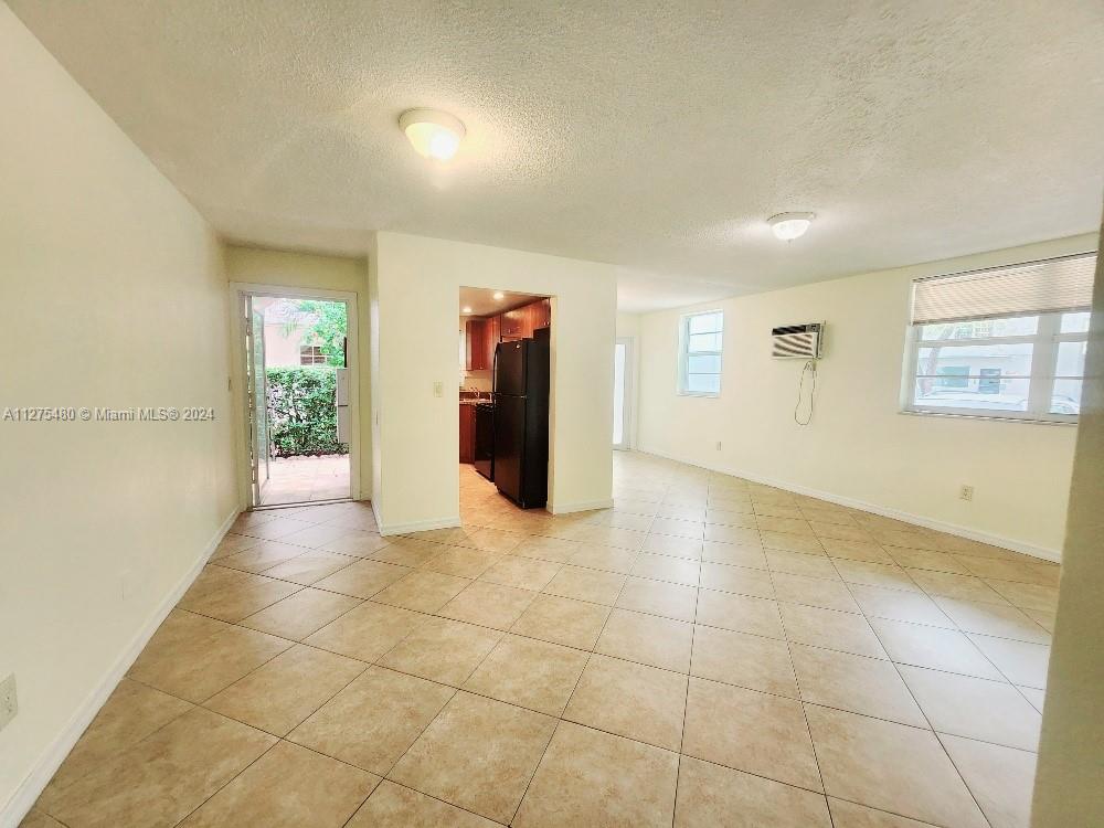 533 Meridian Ave 1, Miami Beach, Florida 33139, 1 Bedroom Bedrooms, ,1 BathroomBathrooms,Residential,For Sale,533 Meridian Ave 1,A11275480