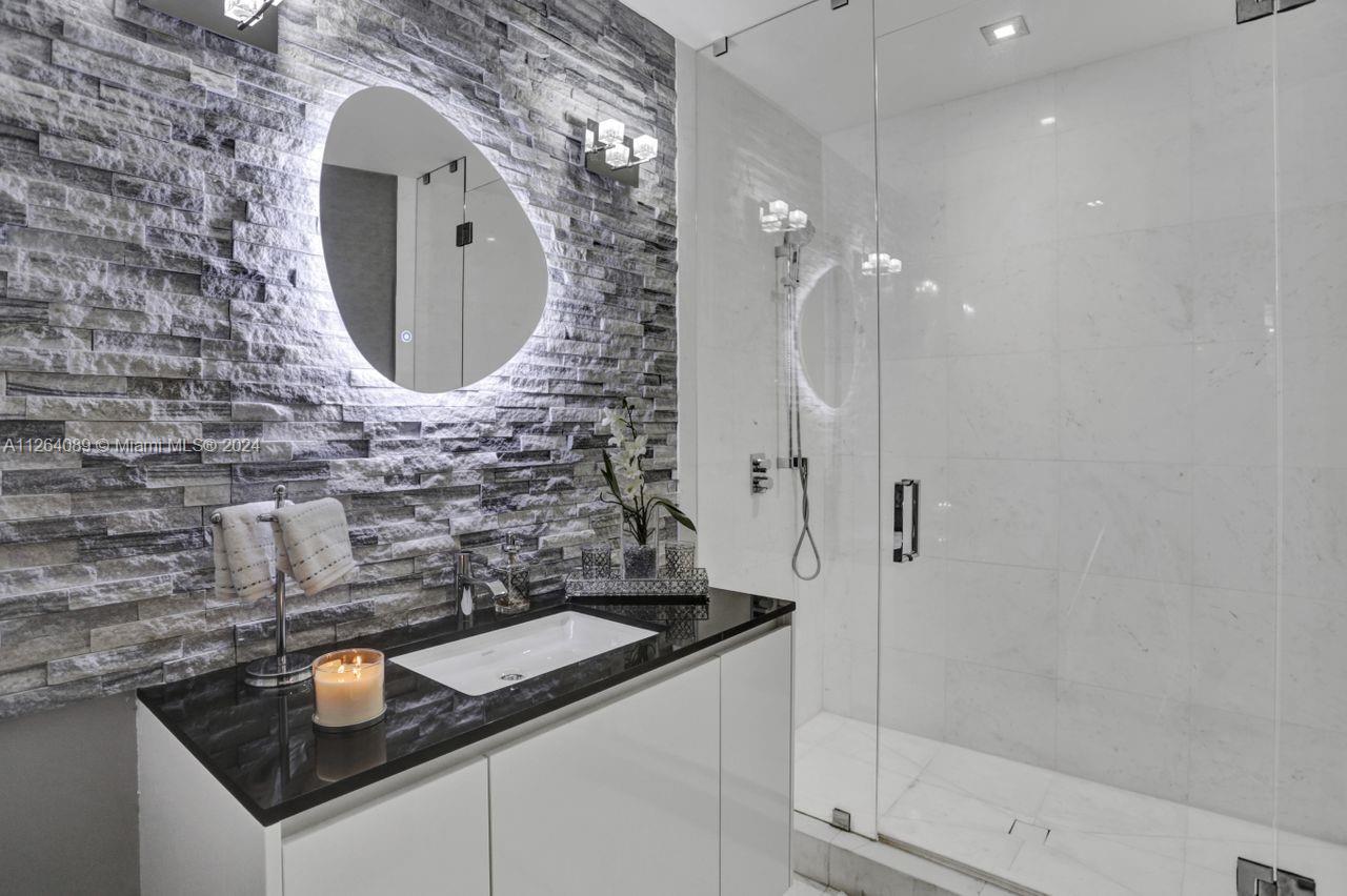 18555 COLLINS AVE 2203, Sunny Isles Beach, Florida 33160, 4 Bedrooms Bedrooms, ,4 BathroomsBathrooms,Residential,For Sale,18555 COLLINS AVE 2203,A11264089