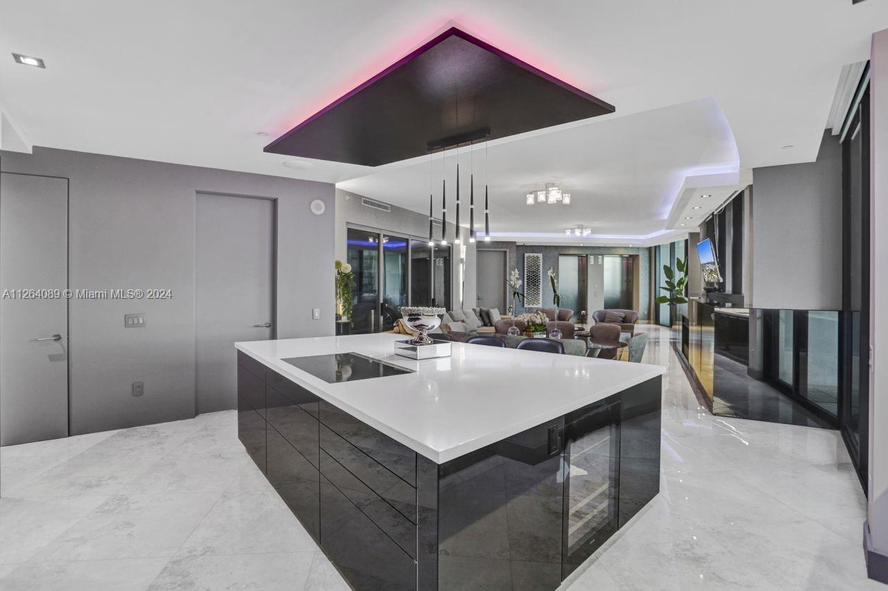 18555 COLLINS AVE 2203, Sunny Isles Beach, FL 33160, 4 Bedrooms Bedrooms, ,4 BathroomsBathrooms,Residential,For Sale,COLLINS AVE,A11264089