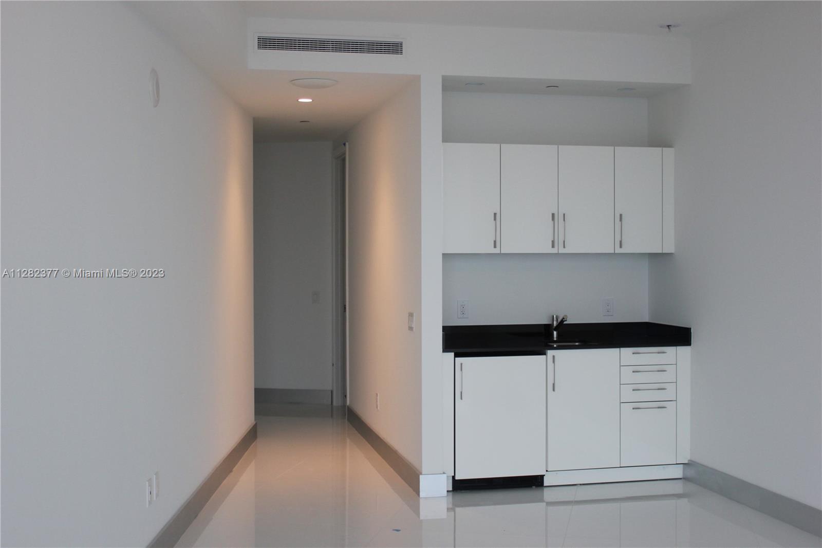 18555 COLLINS AVE, Miami Beach, FL, 33160 United States, 3 Bedrooms Bedrooms, ,3 BathroomsBathrooms,Residential,For Sale,COLLINS AVE,A11282377