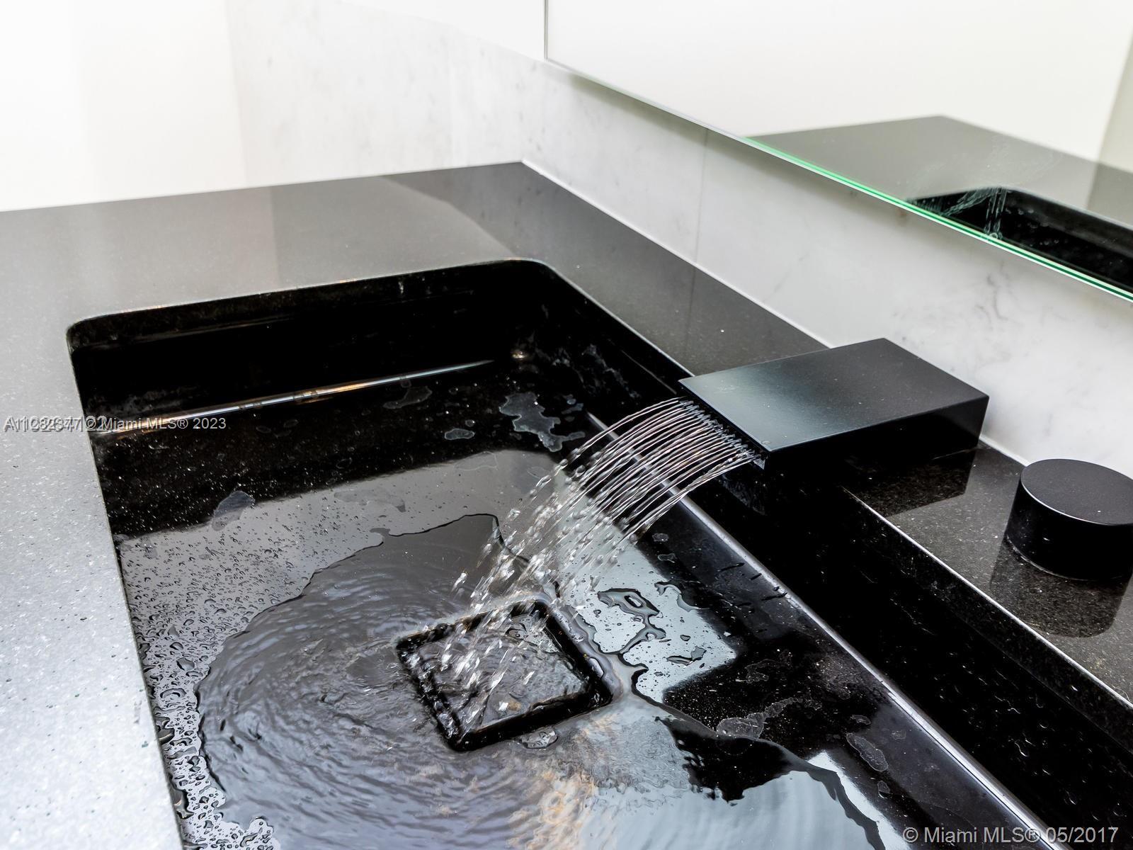 18555 COLLINS AVE, Miami Beach, FL, 33160 United States, 3 Bedrooms Bedrooms, ,3 BathroomsBathrooms,Residential,For Sale,COLLINS AVE,A11282377