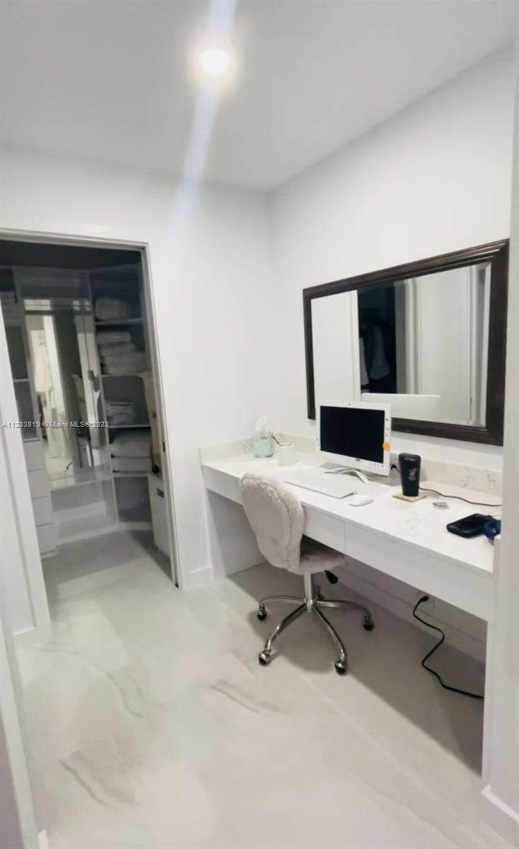 19217 Fisher Island Dr, Miami Beach, FL, 33109 United States, 2 Bedrooms Bedrooms, ,2 BathroomsBathrooms,Residential,For Sale,Fisher Island Dr,A11283819