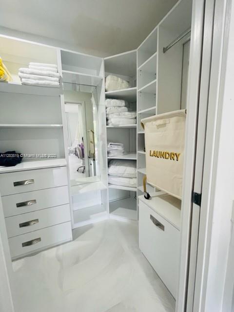 19217 Fisher Island Dr, Miami Beach, FL, 33109 United States, 2 Bedrooms Bedrooms, ,2 BathroomsBathrooms,Residential,For Sale,Fisher Island Dr,A11283819