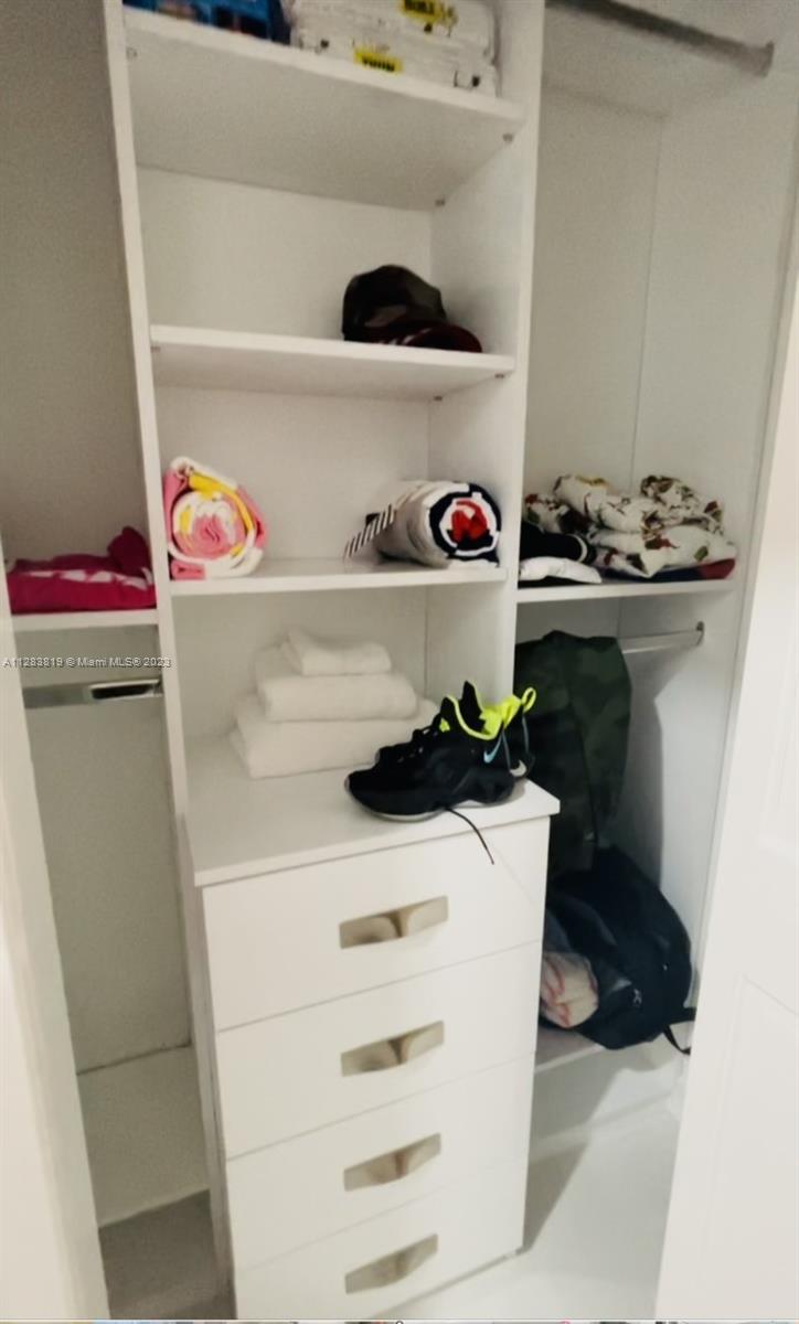 19217 Fisher Island Dr, Miami Beach, FL, 33109 United States, 2 Bedrooms Bedrooms, ,2 BathroomsBathrooms,Residential,For Sale,Fisher Island Dr,A11283819