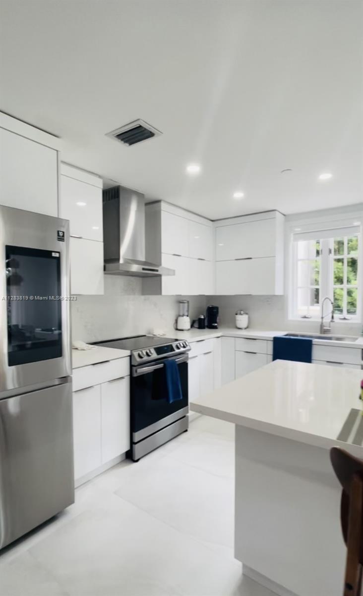 19217 Fisher Island Dr, Miami Beach, FL, 33109 United States, 2 Bedrooms Bedrooms, ,2 BathroomsBathrooms,Residential,For Sale,Fisher Island Dr,A11283819