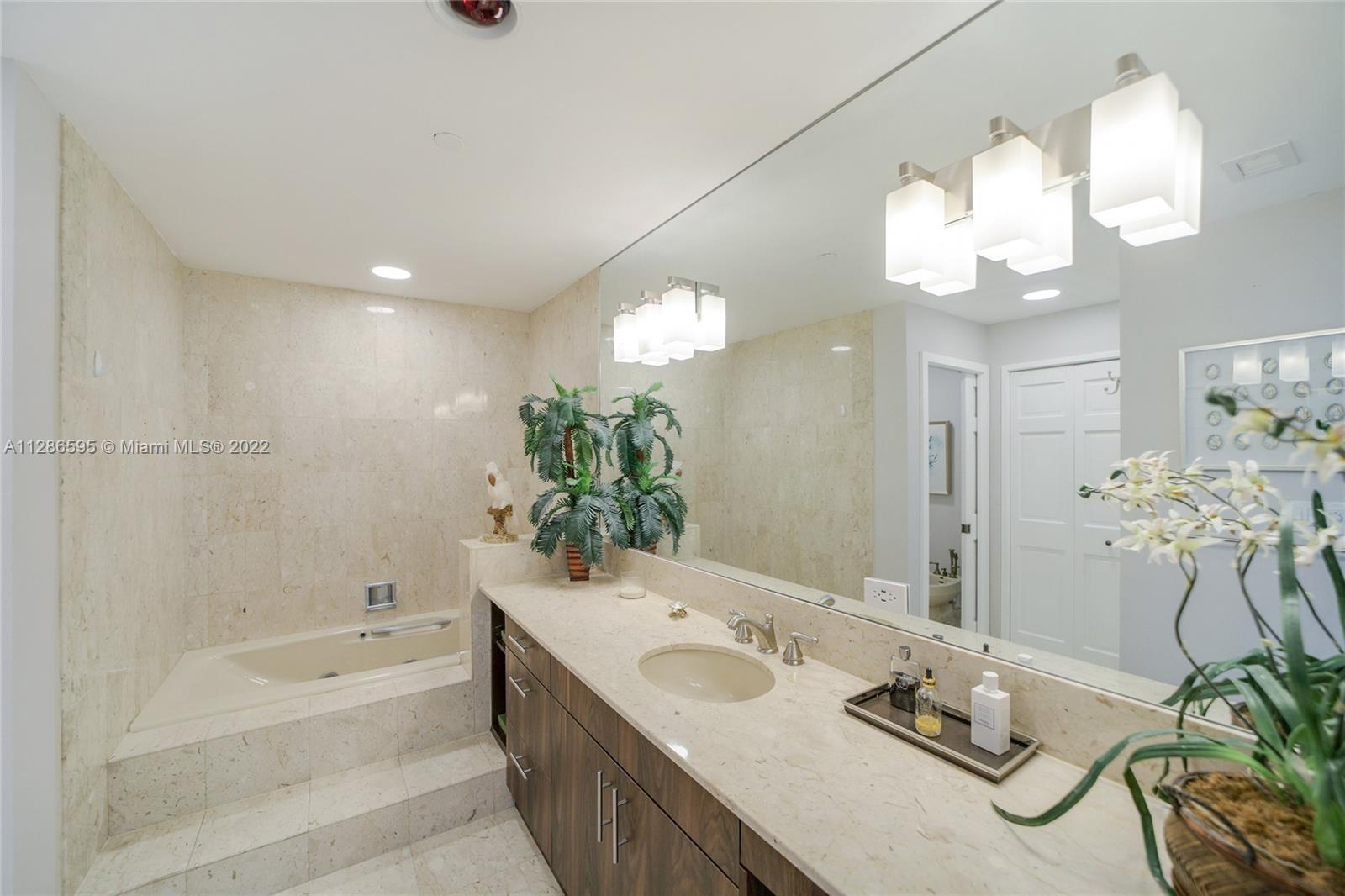 19133 Fisher Island Dr, Miami Beach, FL, 33109 United States, 2 Bedrooms Bedrooms, ,2 BathroomsBathrooms,Residential,For Sale,Fisher Island Dr,A11286595