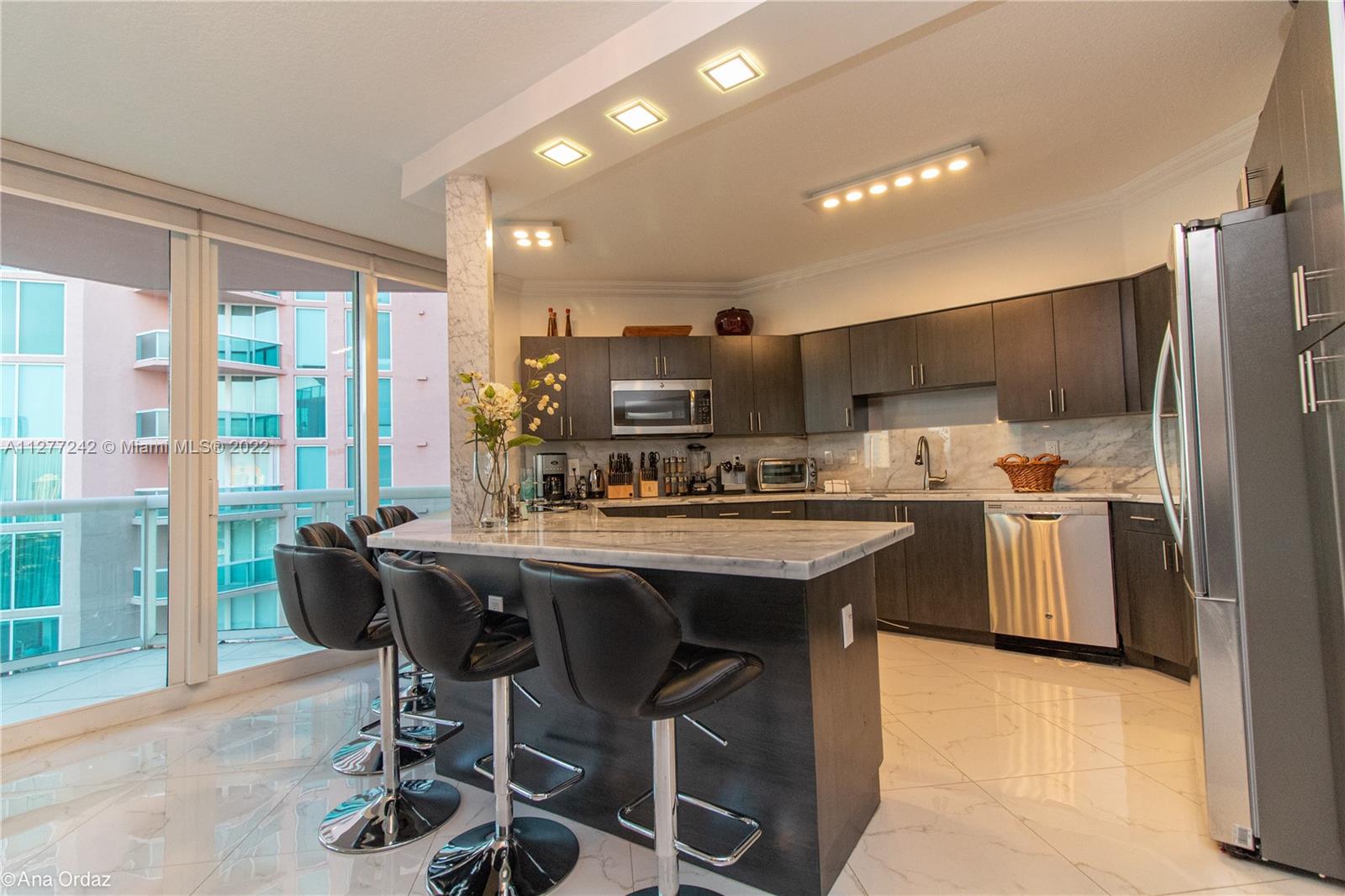 3370 190 St, Aventura, FL, 33180 United States, 2 Bedrooms Bedrooms, ,2 BathroomsBathrooms,Residential,For Sale,190 St,A11277242