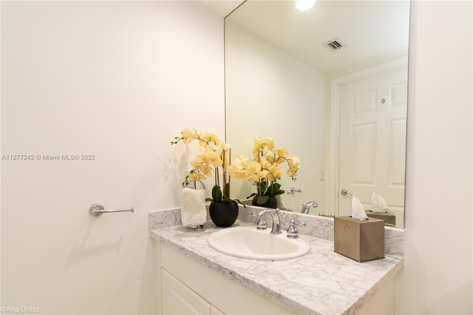 3370 190 St, Aventura, FL, 33180 United States, 2 Bedrooms Bedrooms, ,2 BathroomsBathrooms,Residential,For Sale,190 St,A11277242