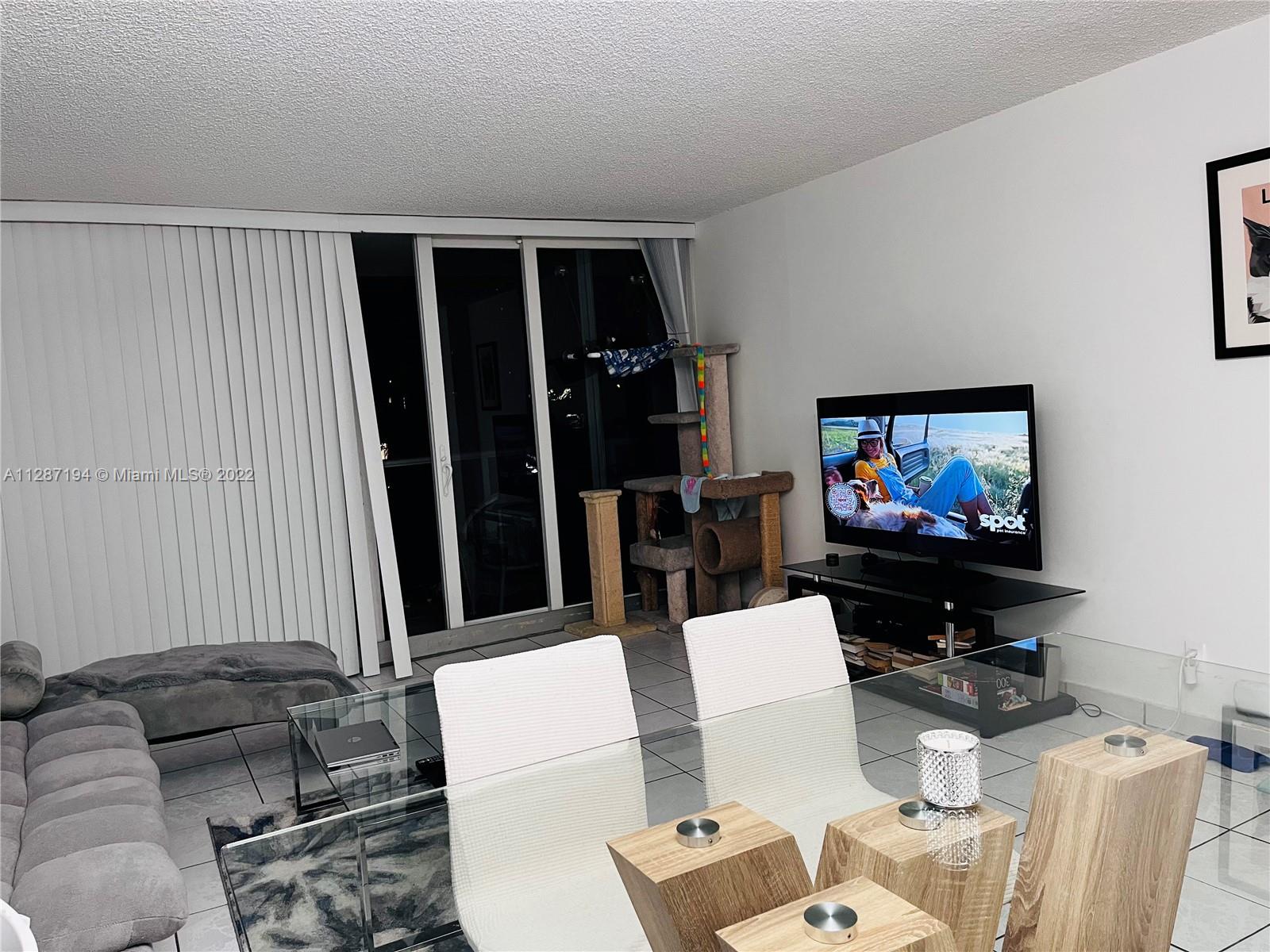 100 Bayview Dr, Sunny Isles Beach, FL, 33160 United States, 1 Bedroom Bedrooms, ,1 BathroomBathrooms,Residential,For Sale,Bayview Dr,A11287194