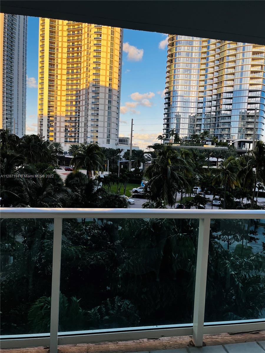 100 Bayview Dr, Sunny Isles Beach, FL, 33160 United States, 1 Bedroom Bedrooms, ,1 BathroomBathrooms,Residential,For Sale,Bayview Dr,A11287194