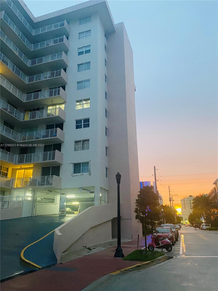 345 Ocean Dr 307, Miami Beach, Florida 33139, 1 Bedroom Bedrooms, ,1 BathroomBathrooms,Residential,For Sale,345 Ocean Dr 307,A11288003