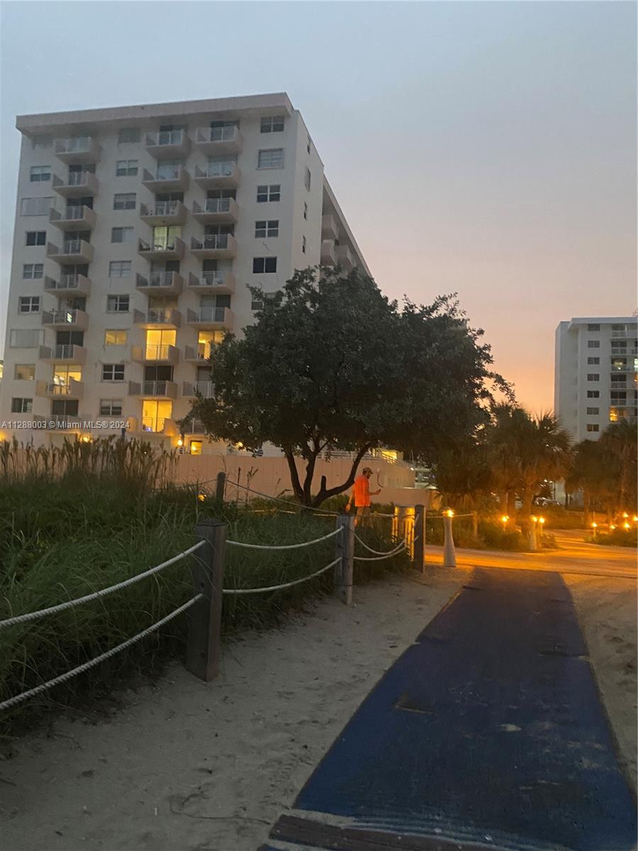 345 Ocean Dr 307, Miami Beach, Florida 33139, 1 Bedroom Bedrooms, ,1 BathroomBathrooms,Residential,For Sale,345 Ocean Dr 307,A11288003