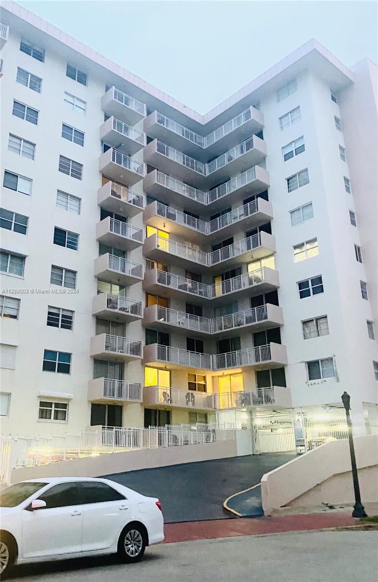 345 Ocean Dr 307, Miami Beach, Florida 33139, 1 Bedroom Bedrooms, ,1 BathroomBathrooms,Residential,For Sale,345 Ocean Dr 307,A11288003