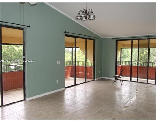 Listing Photo 0