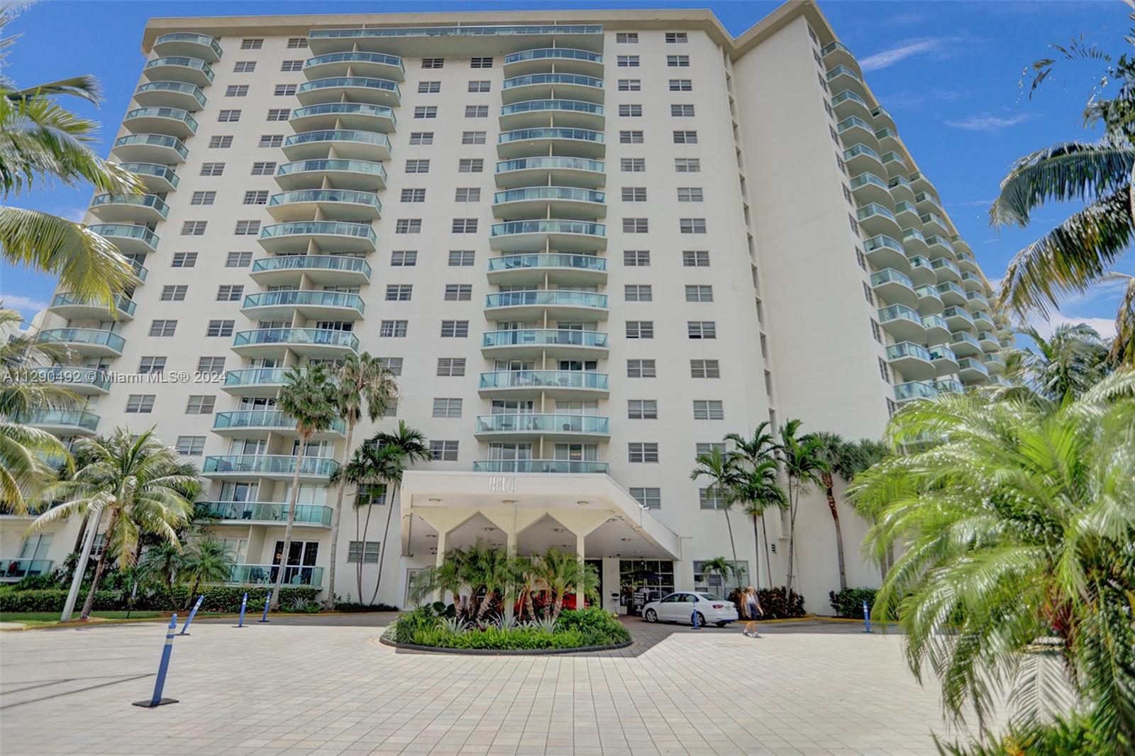 19370 Collins Ave 1504, Sunny Isles Beach, FL 33160, 2 Bedrooms Bedrooms, ,2 BathroomsBathrooms,Residential,For Sale,Collins Ave,A11290492