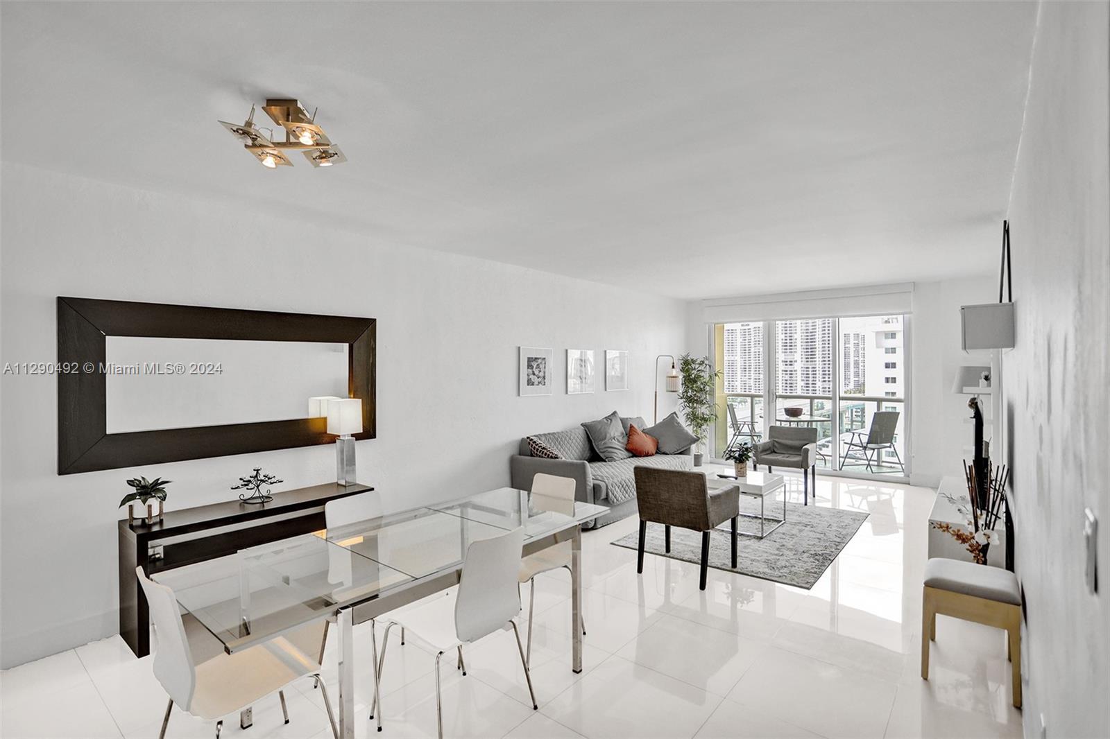 19370 Collins Ave 1504, Sunny Isles Beach, FL 33160, 2 Bedrooms Bedrooms, ,2 BathroomsBathrooms,Residential,For Sale,Collins Ave,A11290492