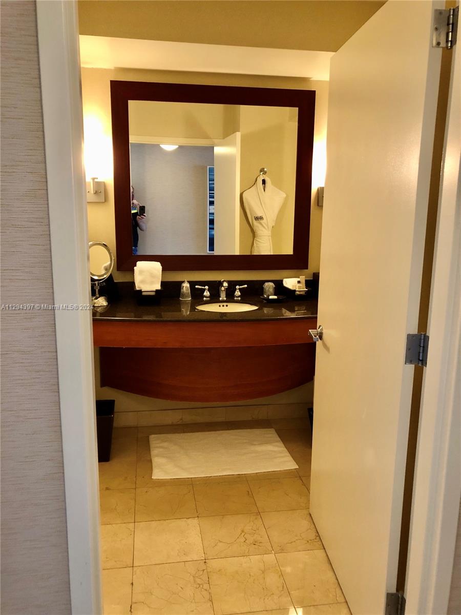 18001 Collins Ave, Sunny Isles Beach, FL, 33160 United States, ,1 BathroomBathrooms,Residential,For Sale,Collins Ave,A11294397