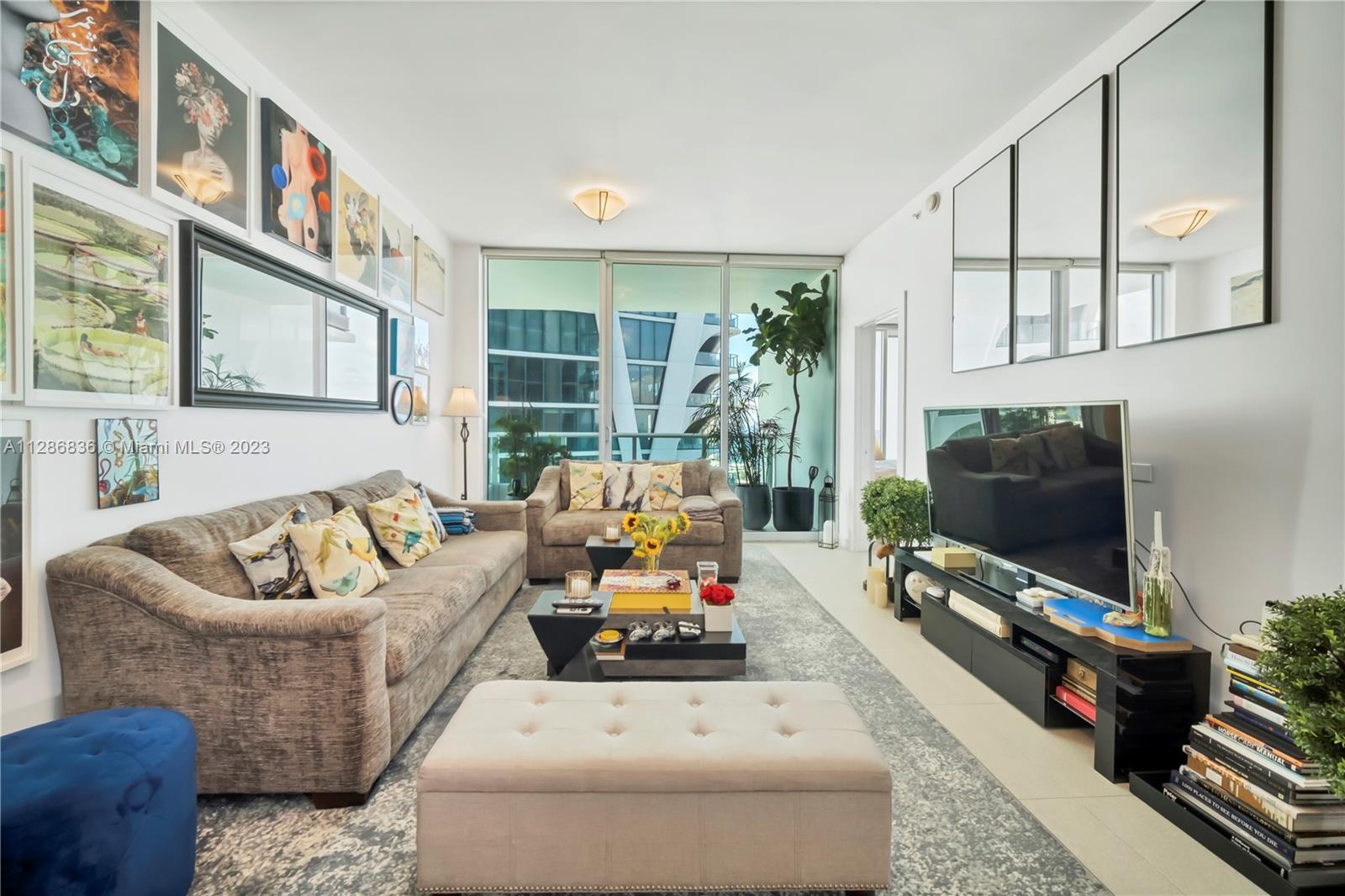 Miami, Florida 33132, 1 Bedroom Bedrooms, ,2 BathroomsBathrooms,Residential,For Sale,A11286836