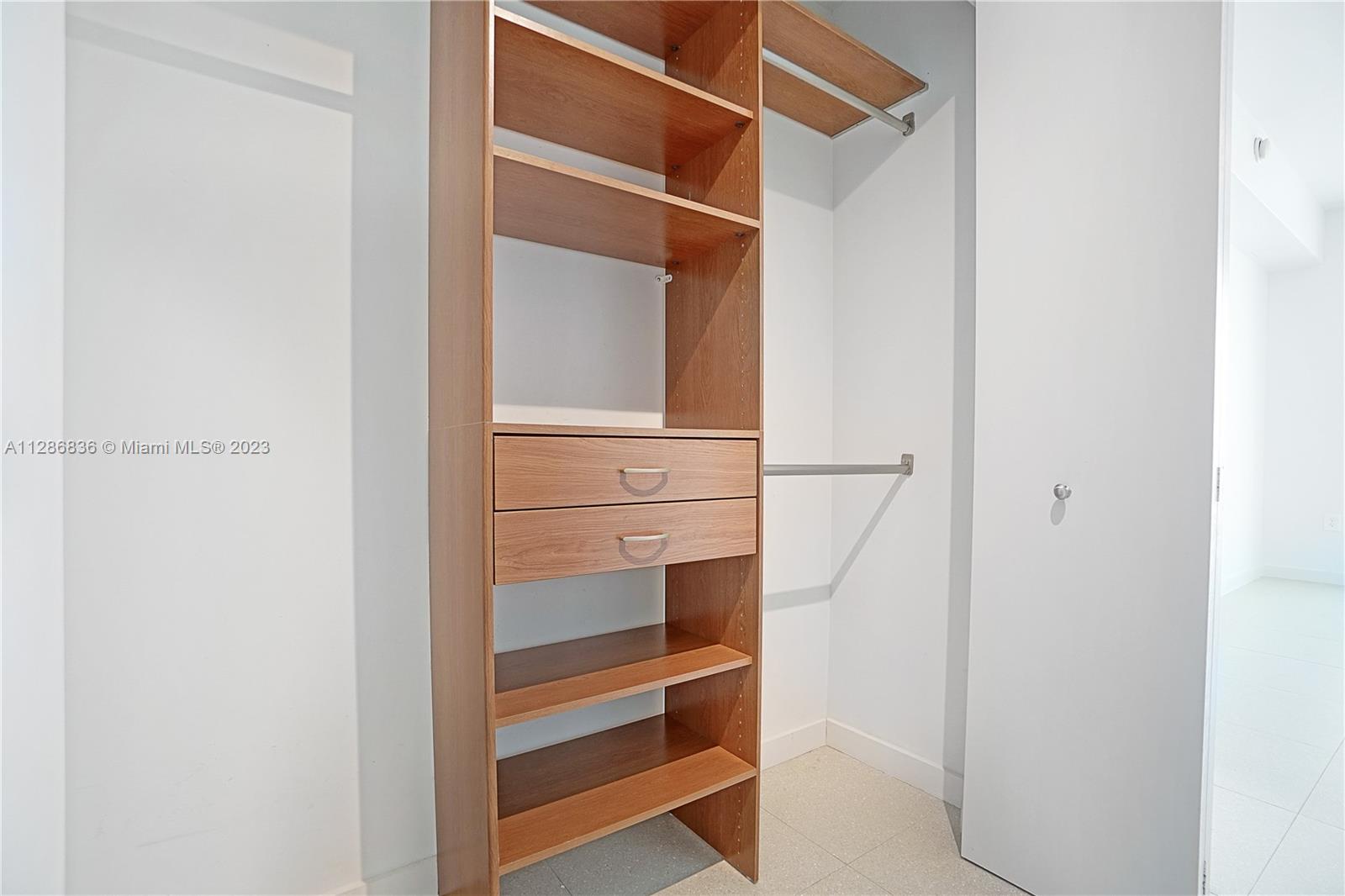 Miami, Florida 33132, 1 Bedroom Bedrooms, ,2 BathroomsBathrooms,Residential,For Sale,A11286836