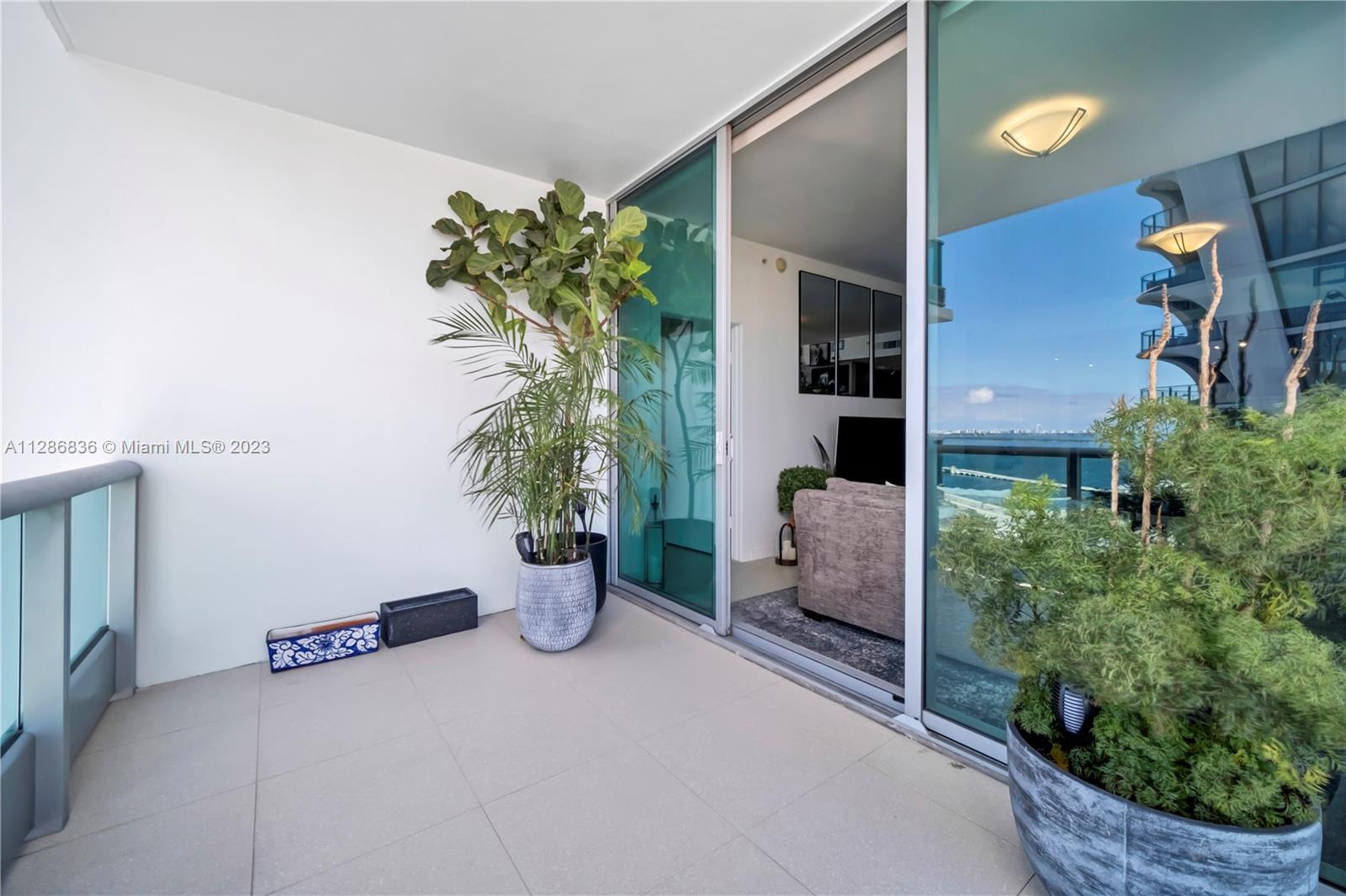 Miami, Florida 33132, 1 Bedroom Bedrooms, ,2 BathroomsBathrooms,Residential,For Sale,A11286836