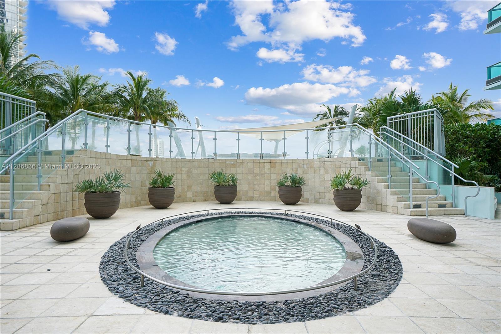 Miami, Florida 33132, 1 Bedroom Bedrooms, ,2 BathroomsBathrooms,Residential,For Sale,A11286836