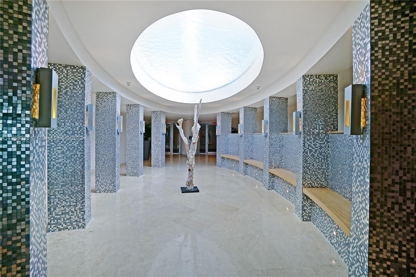 Miami, Florida 33132, 1 Bedroom Bedrooms, ,2 BathroomsBathrooms,Residential,For Sale,A11286836