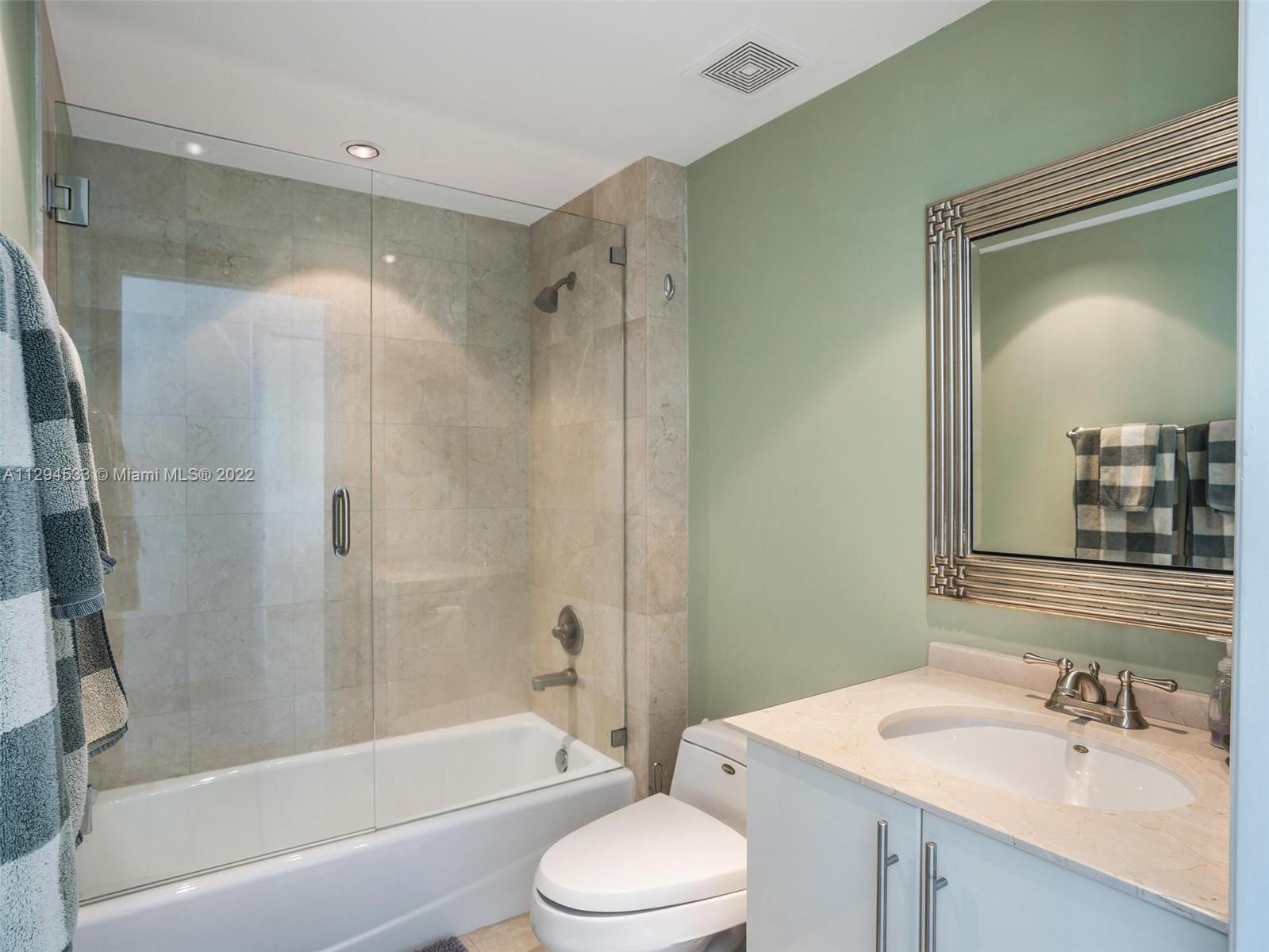 1000 Pointe Dr, Miami Beach, FL, 33139 United States, 3 Bedrooms Bedrooms, ,2 BathroomsBathrooms,Residential,For Sale,Pointe Dr,A11294533