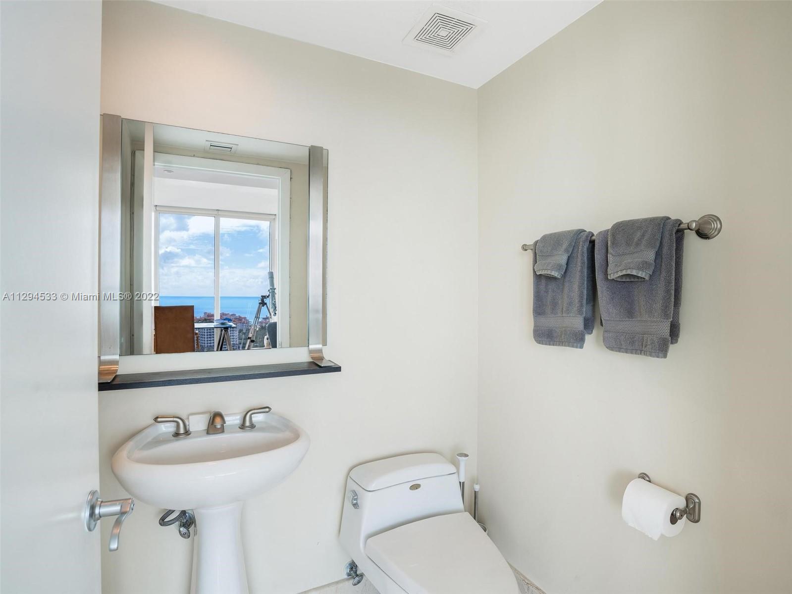 1000 Pointe Dr, Miami Beach, FL, 33139 United States, 3 Bedrooms Bedrooms, ,2 BathroomsBathrooms,Residential,For Sale,Pointe Dr,A11294533