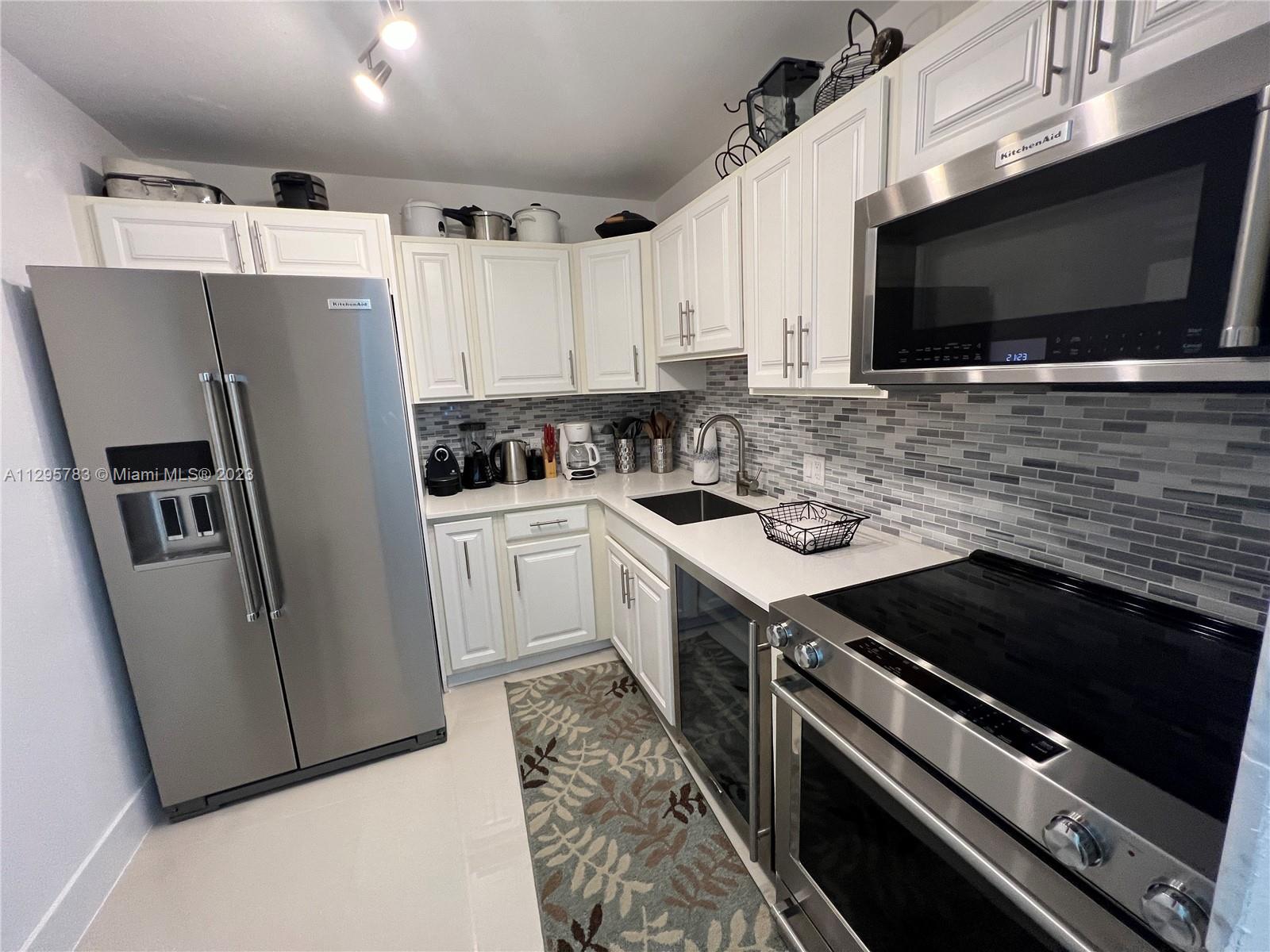 20379 Country Club Dr, Aventura, FL, 33180 United States, 2 Bedrooms Bedrooms, ,2 BathroomsBathrooms,Residential,For Sale,Country Club Dr,A11295783