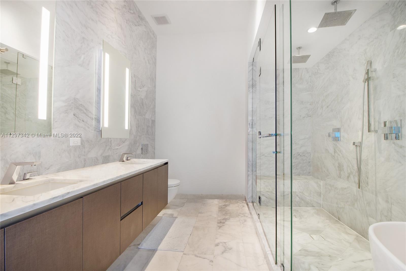 1451 Brickell Ave, Miami, FL, 33131 United States, 3 Bedrooms Bedrooms, ,3 BathroomsBathrooms,Residential,For Sale,Brickell Ave,A11297342