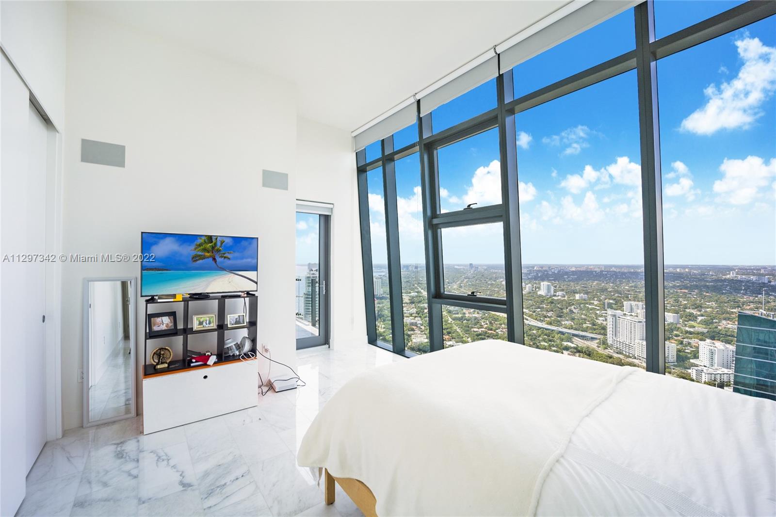 1451 Brickell Ave, Miami, FL, 33131 United States, 3 Bedrooms Bedrooms, ,3 BathroomsBathrooms,Residential,For Sale,Brickell Ave,A11297342