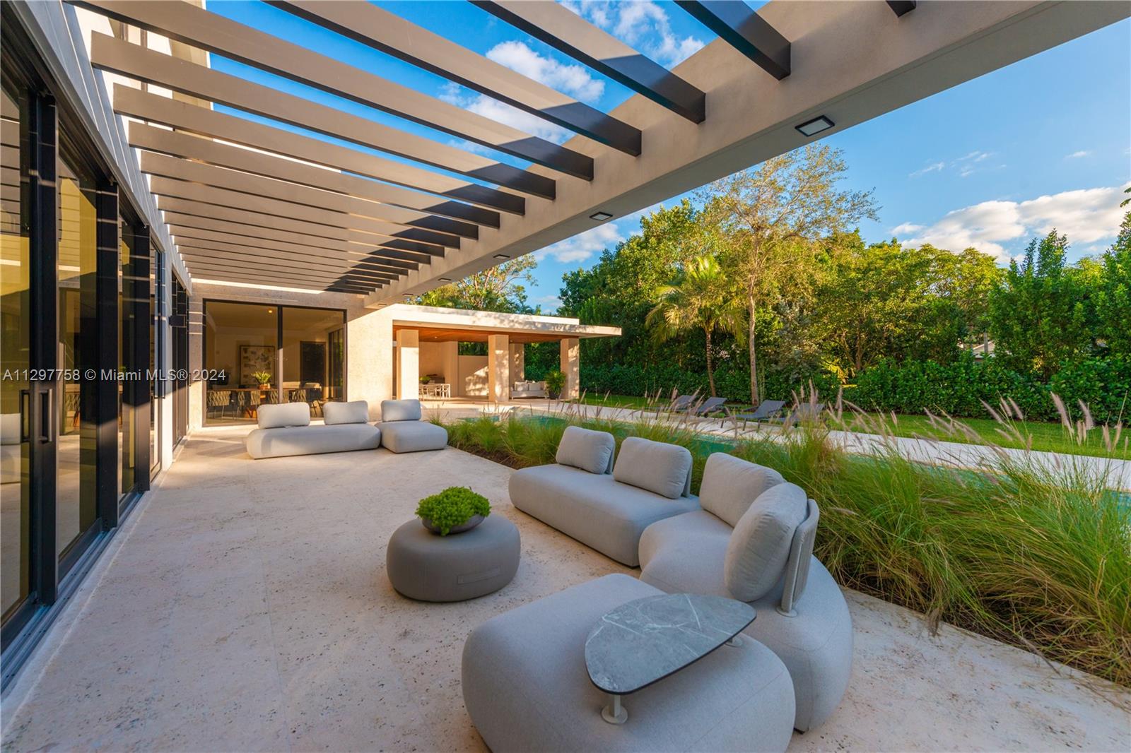 6250 98th St, Pinecrest, FL, 33156 United States, 7 Bedrooms Bedrooms, ,8 BathroomsBathrooms,Residential,For Sale,98th St,A11297758