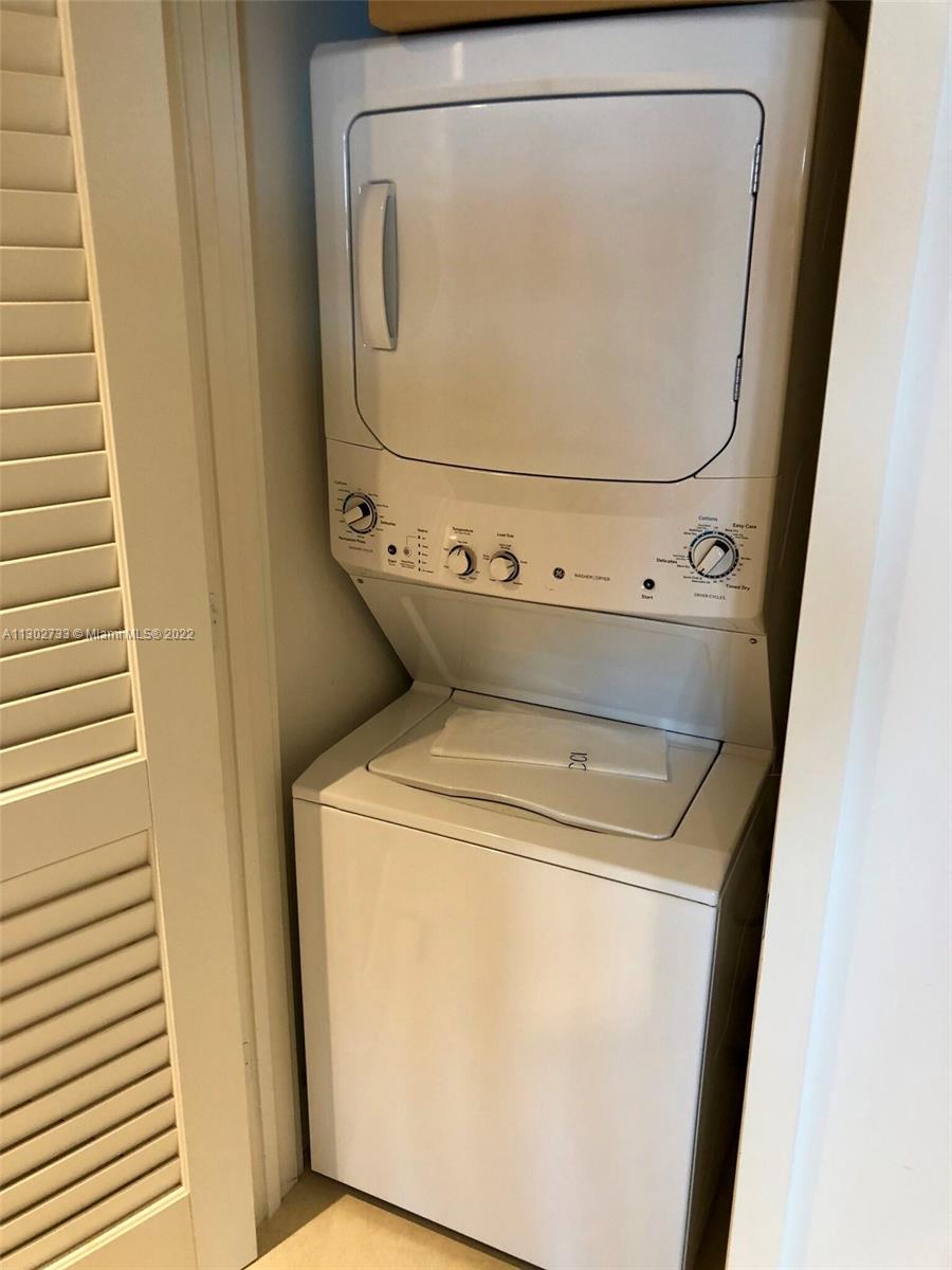 4111 S Ocean Dr 2102, Hollywood, Florida 33019, 2 Bedrooms Bedrooms, ,2 BathroomsBathrooms,Residential,For Sale,4111 S Ocean Dr 2102,A11302733