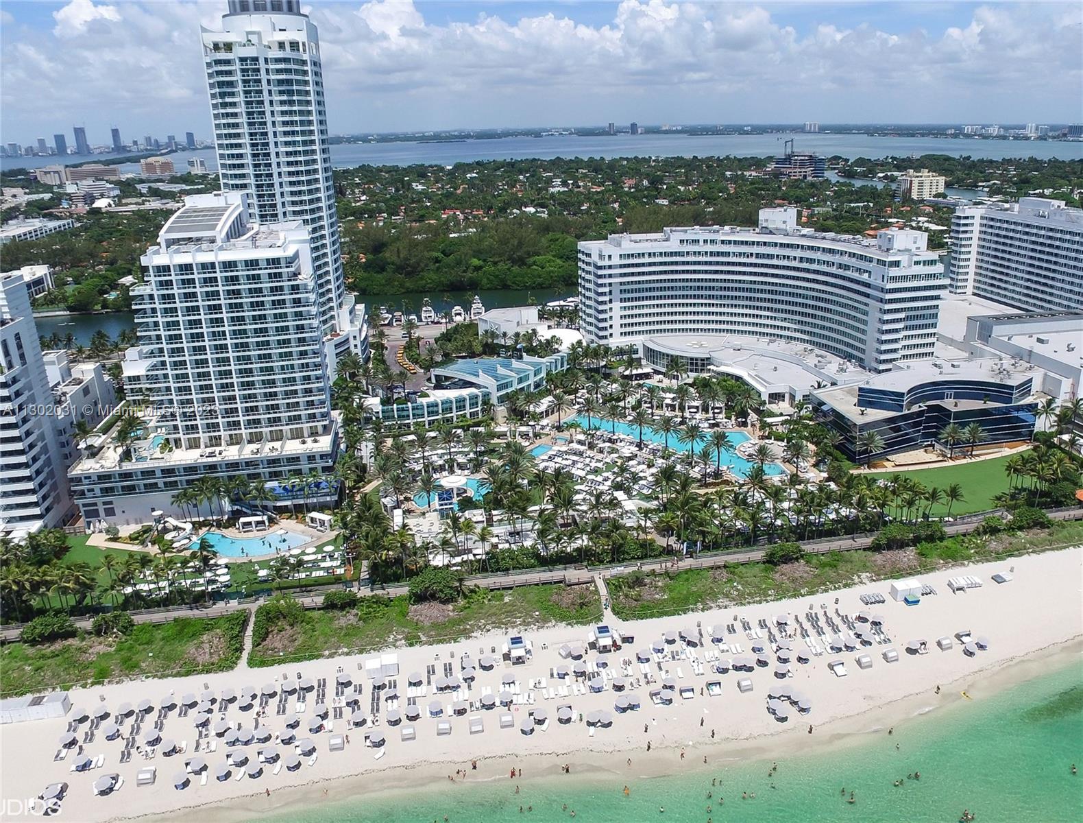 4401 Collins Ave 814, Miami Beach, Florida 33140, 1 Bedroom Bedrooms, ,1 BathroomBathrooms,Residential,For Sale,4401 Collins Ave 814,A11302031