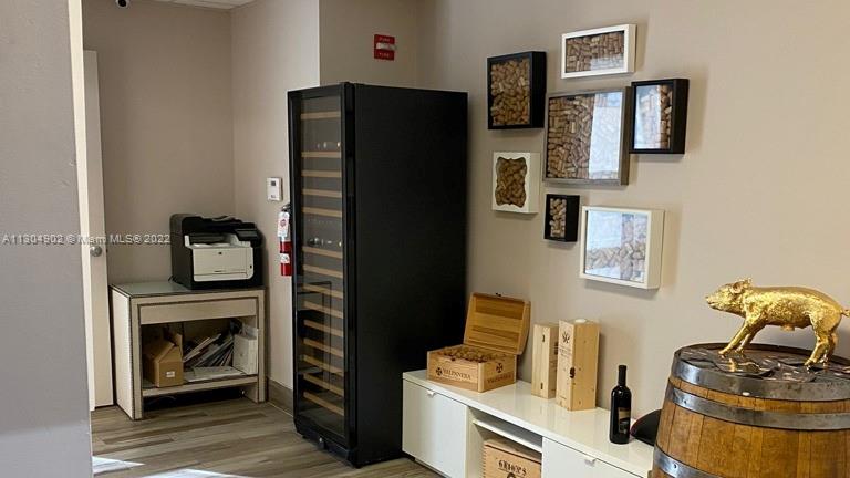 Miami, Florida 1, ,Businessopportunity,For Sale,A11304902