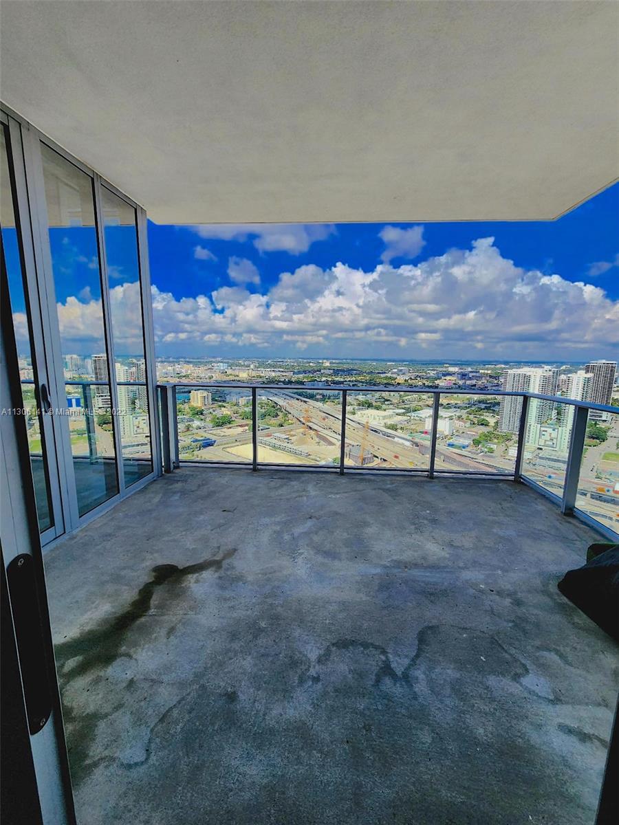 851 NE 1st Ave 3800, Miami, Florida 33132, 1 Bedroom Bedrooms, ,2 BathroomsBathrooms,Residential,For Sale,851 NE 1st Ave 3800,A11306141